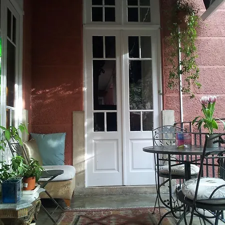 Whatever Art Bed & Breakfast