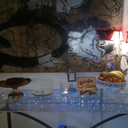 Bed & Breakfast Whatever Art *