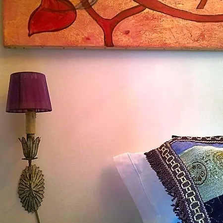 Bed & Breakfast Whatever Art