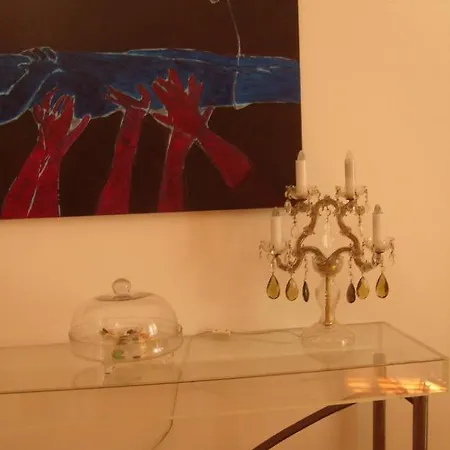 Bed & Breakfast Whatever Art