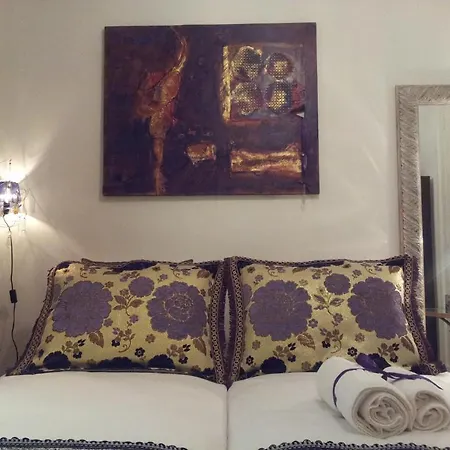 ホワットエバー アート B＆b *