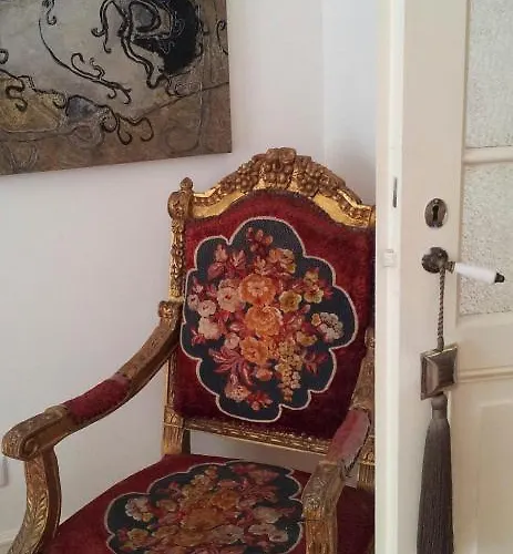 Whatever Art Oda ve Kahvaltı *