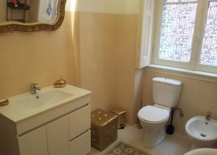 Oda ve Kahvaltı Whatever Art *