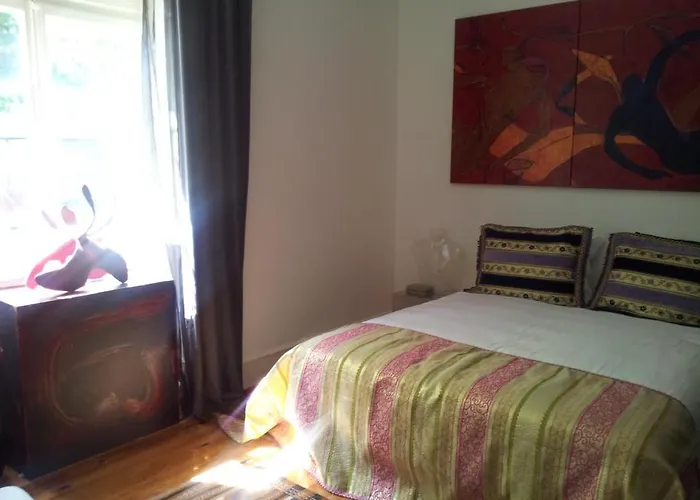 Whatever Art Oda ve Kahvaltı Lisboa