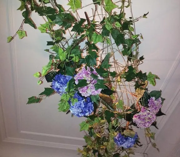 Whatever Art Oda ve Kahvaltı