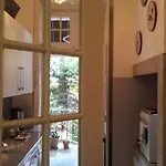 Whatever Art Bed & Breakfast Lisbon