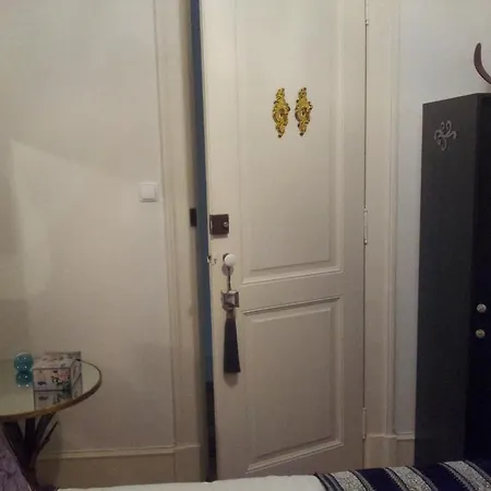 Alojamento de Acomodação e Pequeno-almoço Whatever Art Lisboa